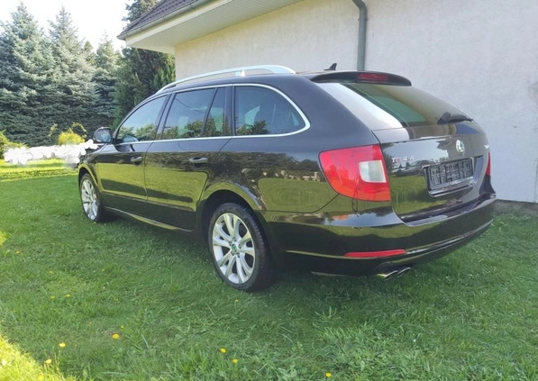 Skoda Superb cena 49900 przebieg: 138700, rok produkcji 2013 z Brwinów małe 137